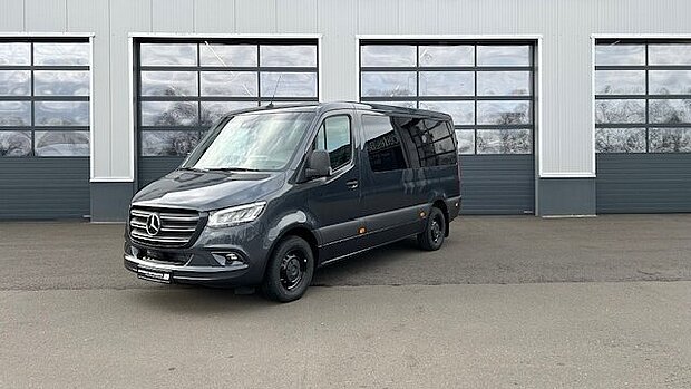 Mercedes-Benz Sprinter Minibus